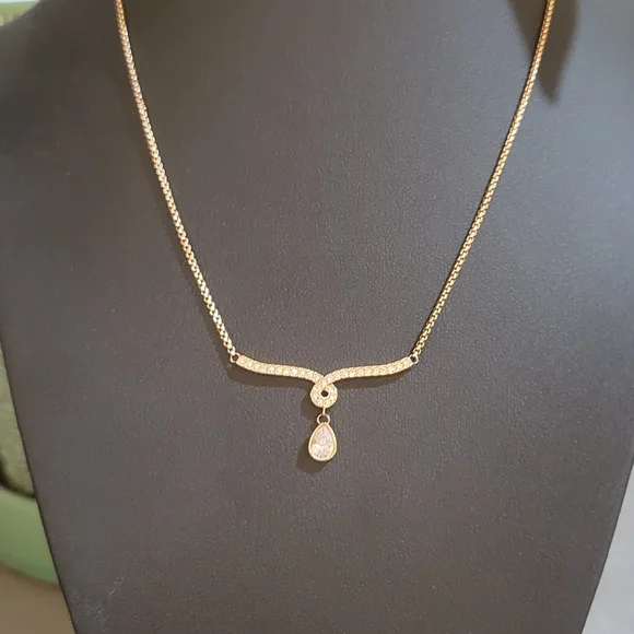 Michael Kors Rose Gold Bar Necklace with Clear Teardrop Crystal - Picture 4 of 5